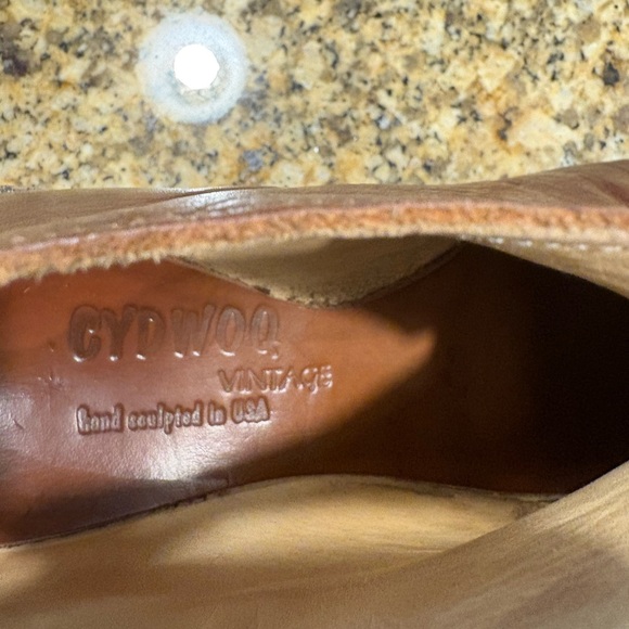 Cydwoq “Skate” Brown Leather Handmade Heels Shoes Sz 38 US 8 Low Heel Casual - Picture 13 of 14